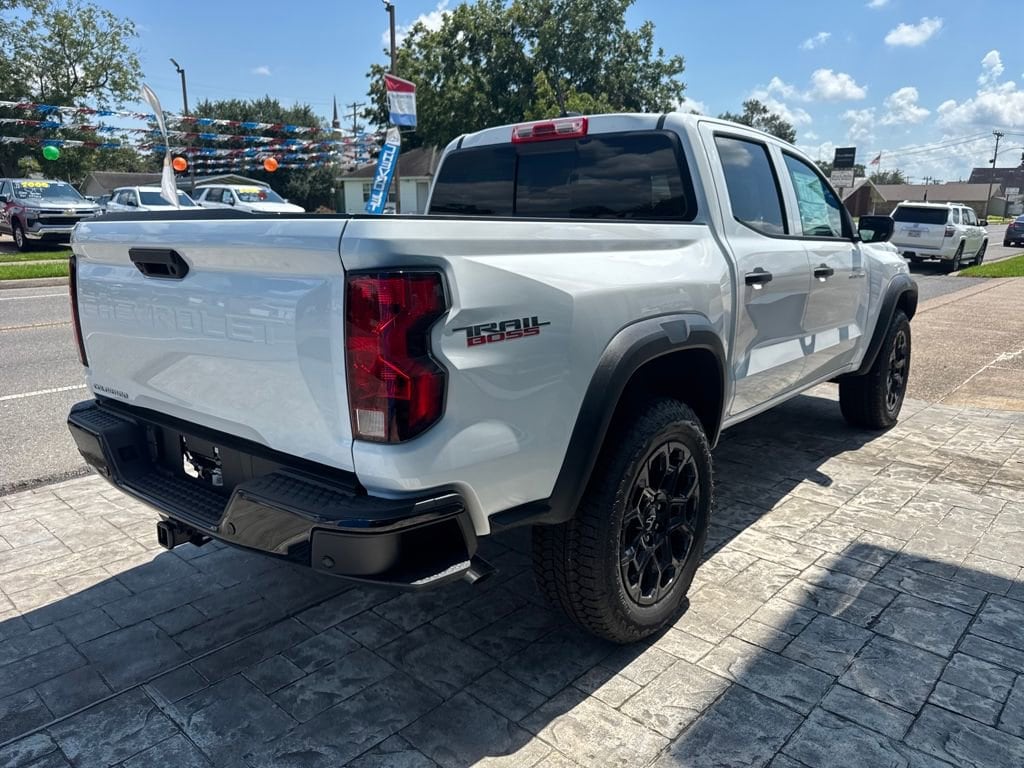 2026 Chevrolet Colorado Trail Boss - Photo 13