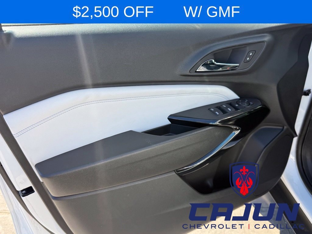 2026 Chevrolet Trax LT - Photo 8