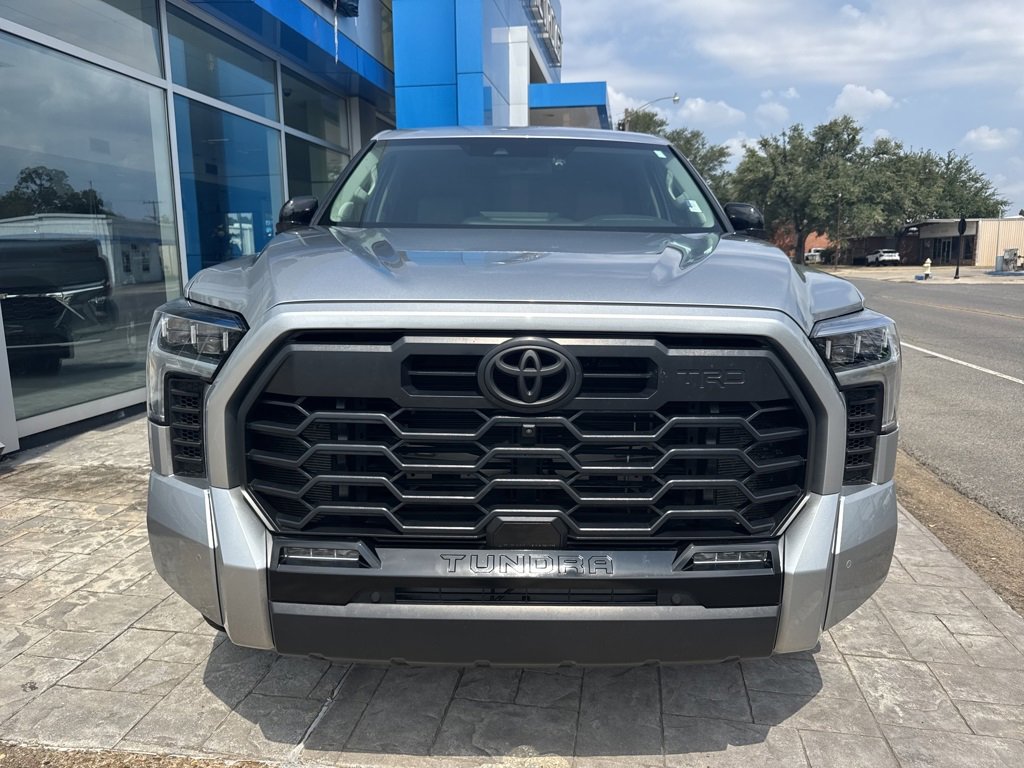 2024 Toyota Tundra Limited photo 2