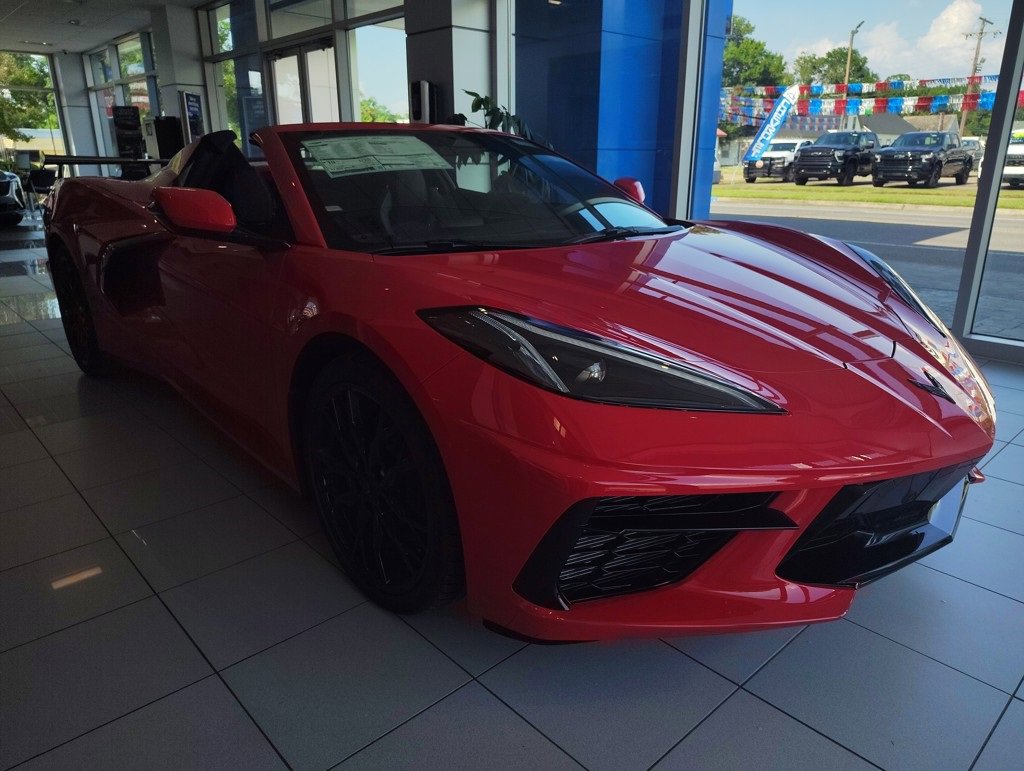 2025 Chevrolet Corvette Stingray 1LT Convertible photo 3