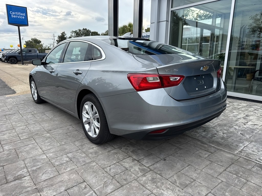 2025 Chevrolet Malibu 1LT photo 4