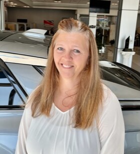 Staff member Cheryl LeJeune from ID_e44701355c83