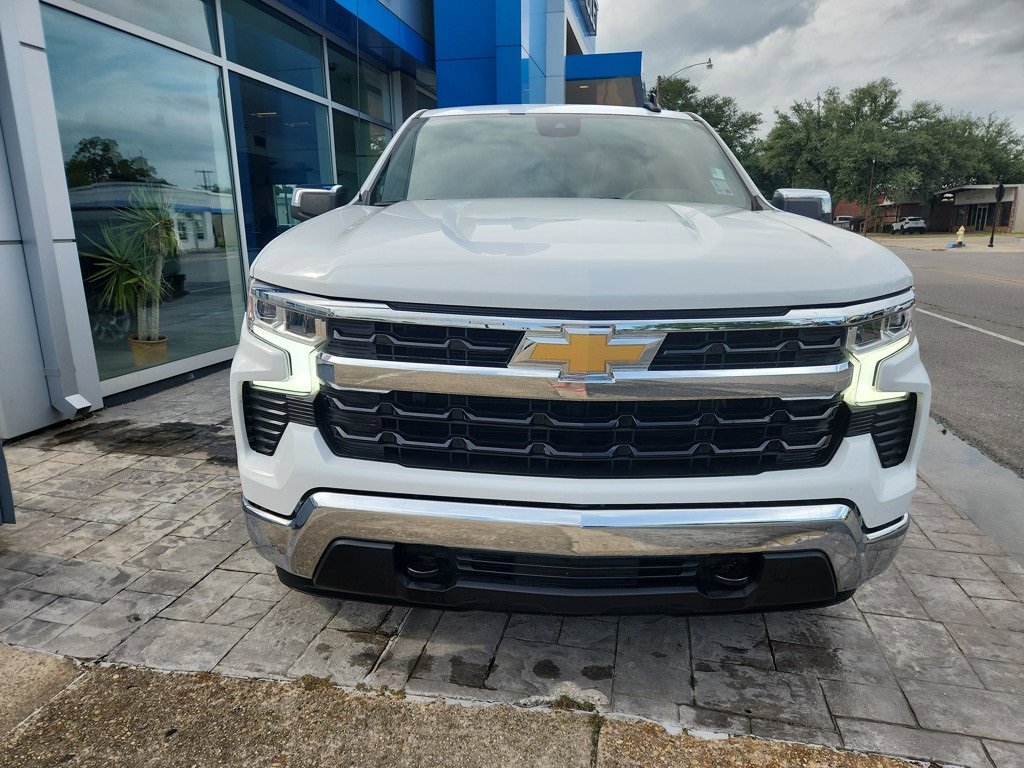 2023 Chevrolet Silverado 1500 LT photo 2