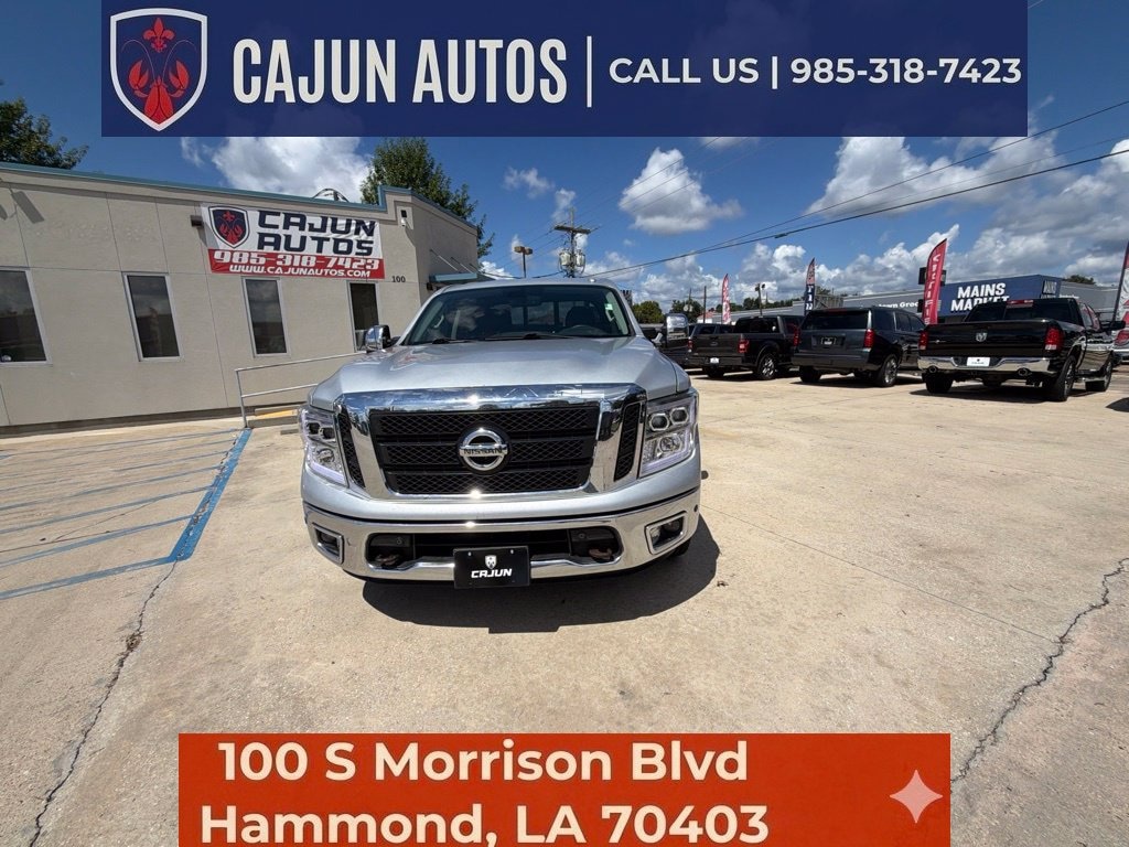 Used 2017 Nissan Titan SL Truck Crew Cab