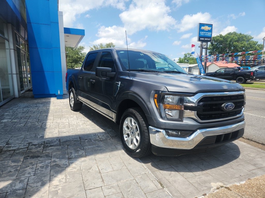 2023 Ford F-150 XL photo 3