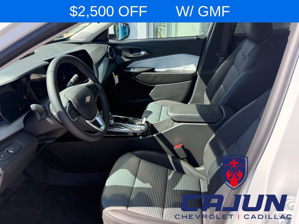 2026 Chevrolet Trax LT - Photo 6