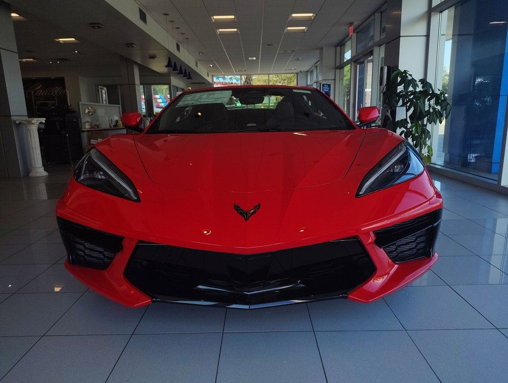 2025 Chevrolet Corvette Stingray 1LT Convertible photo 2