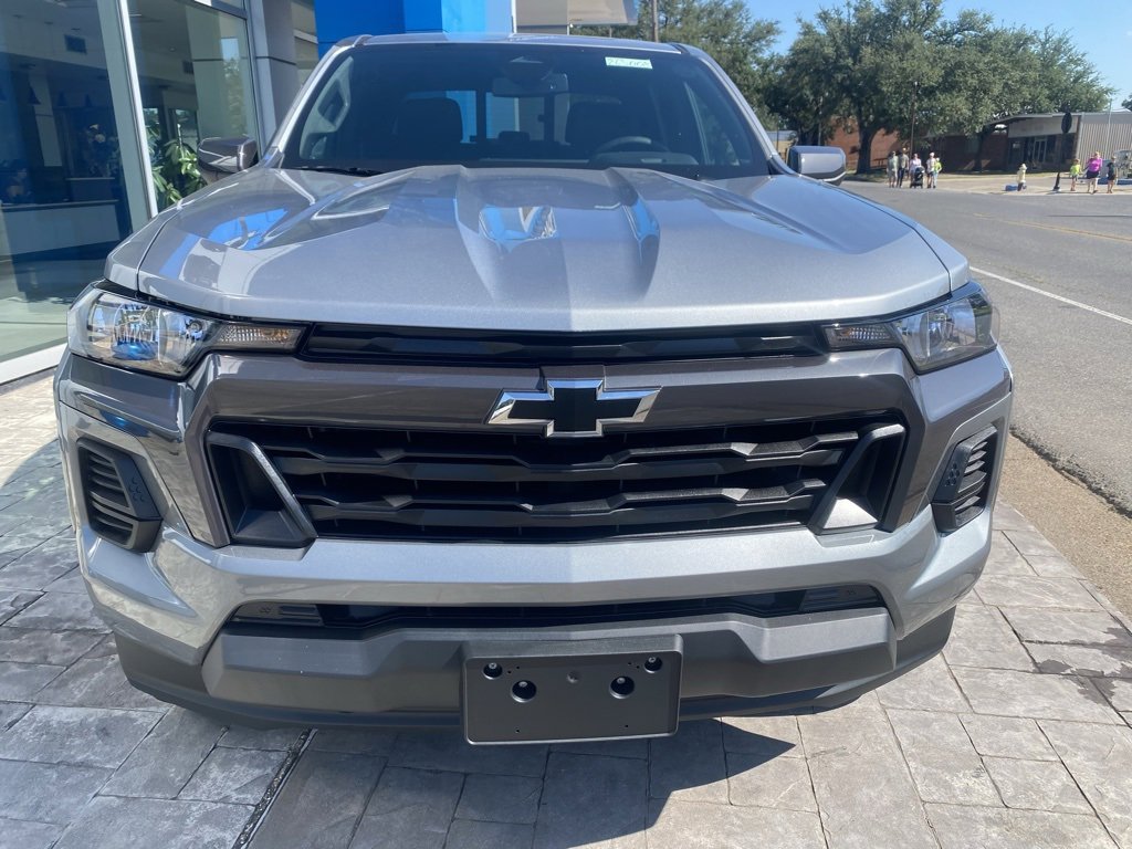 2026 Chevrolet Colorado LT photo 3