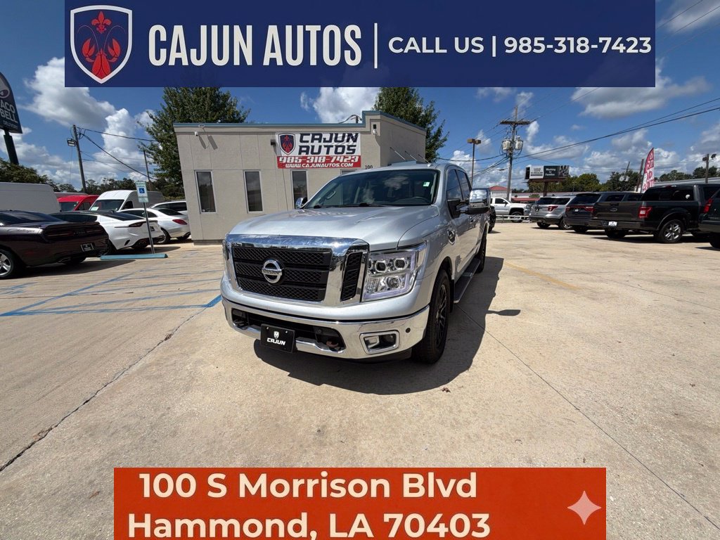 Used 2017 Nissan Titan SL Truck Crew Cab