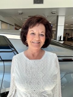 Staff member Suzanne Guidry from ID_e44701355c83