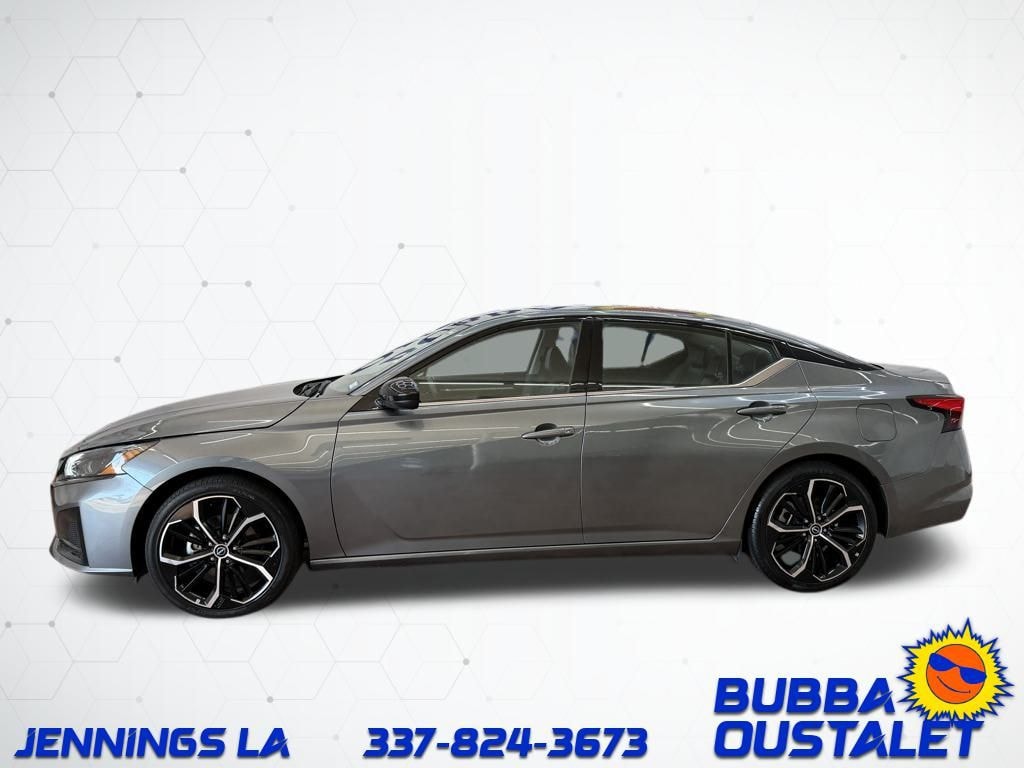 Used 2023 Nissan Altima 2.5 SR Sedan