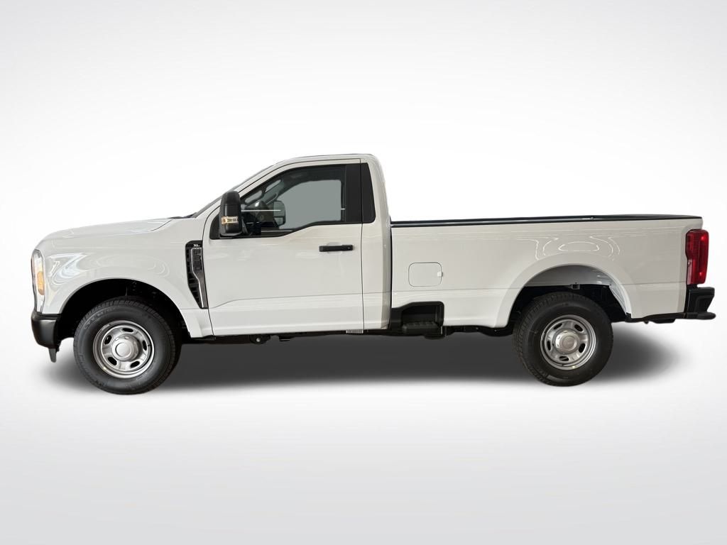 2026 Ford F-250 photo 2