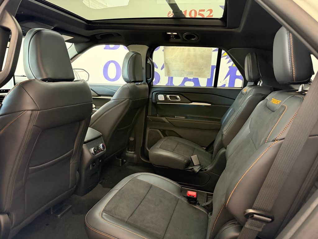 2026 Ford Explorer Tremor - Photo 19