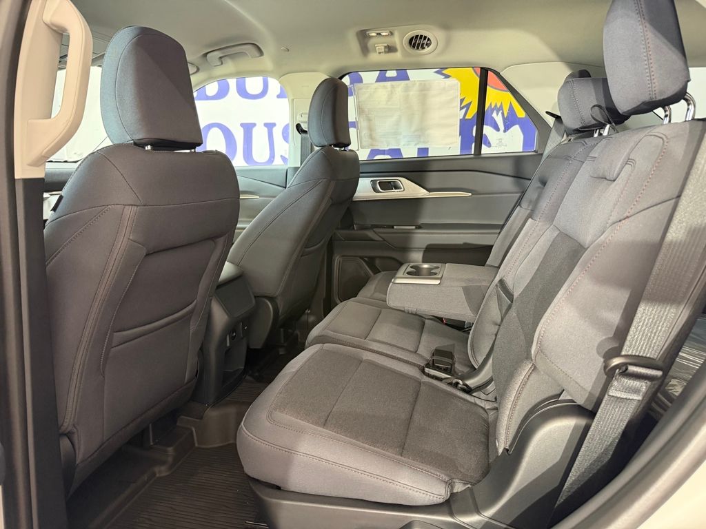 2026 Ford Explorer Active - Photo 17