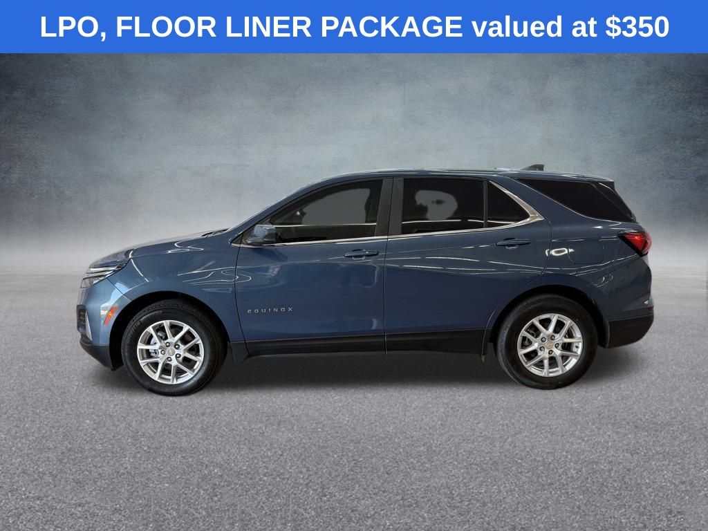 2024 Chevrolet Equinox LT photo 2