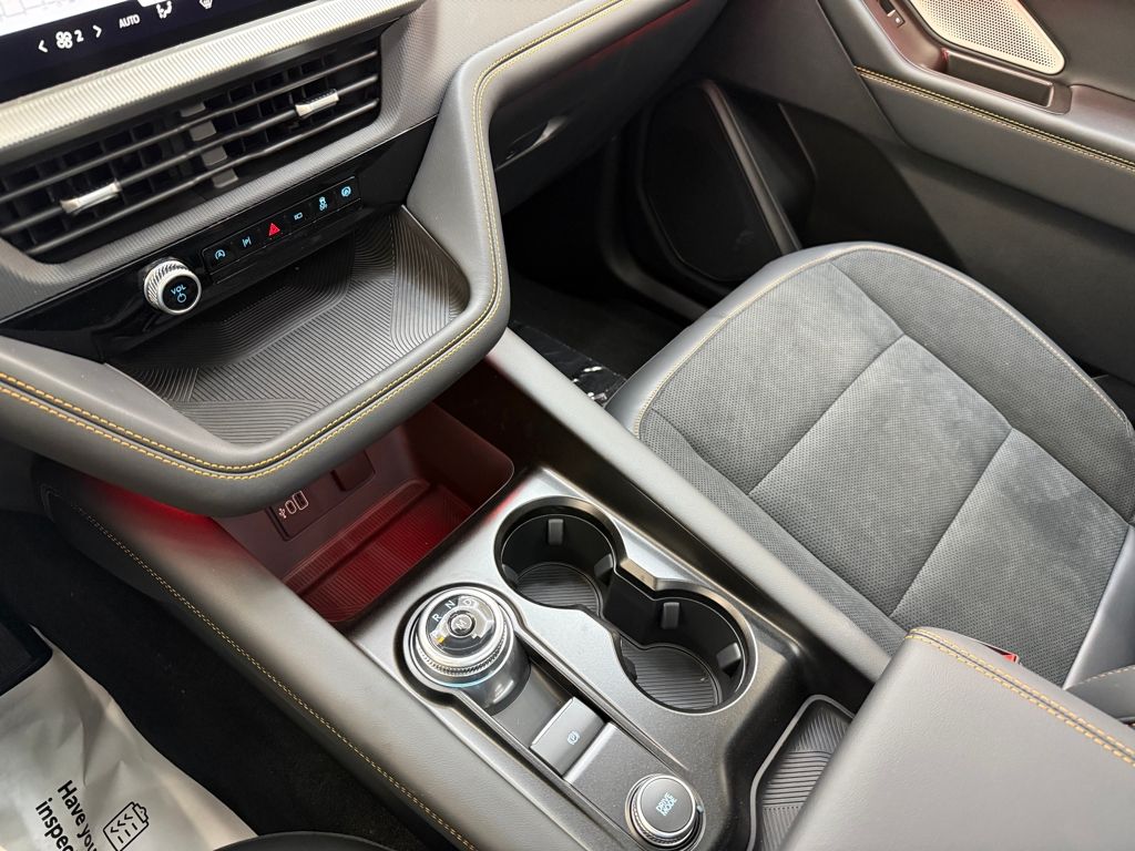 2026 Ford Explorer Tremor - Photo 18