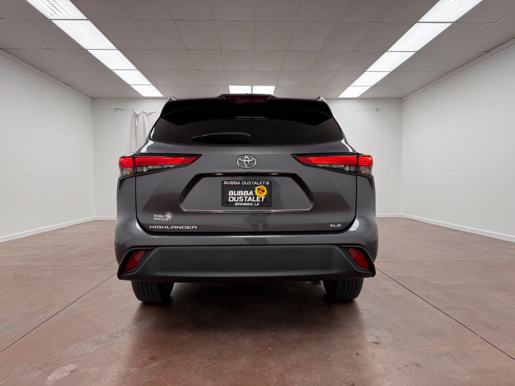 Used 2022 Toyota Highlander XLE SUV