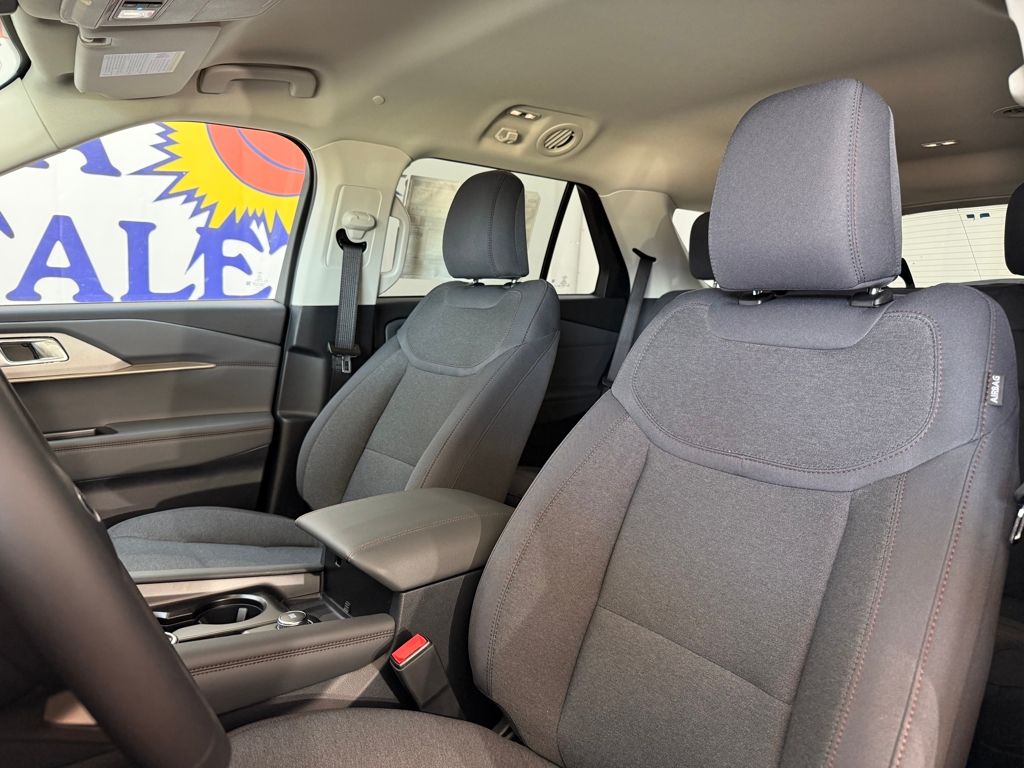 2026 Ford Explorer Active - Photo 9