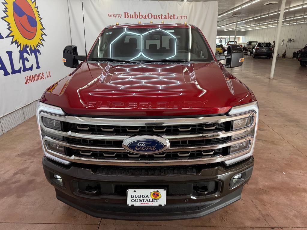 2025 Ford F-250 photo 3