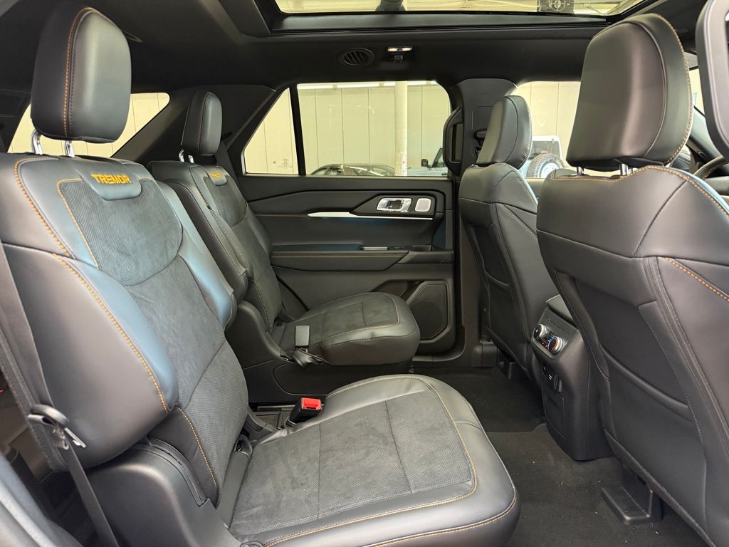 2026 Ford Explorer Tremor - Photo 21