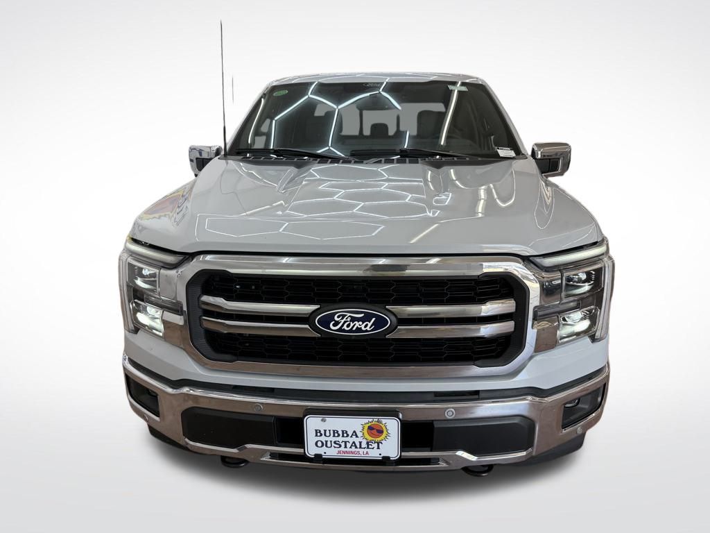 2025 Ford F-150 Lariat photo 3