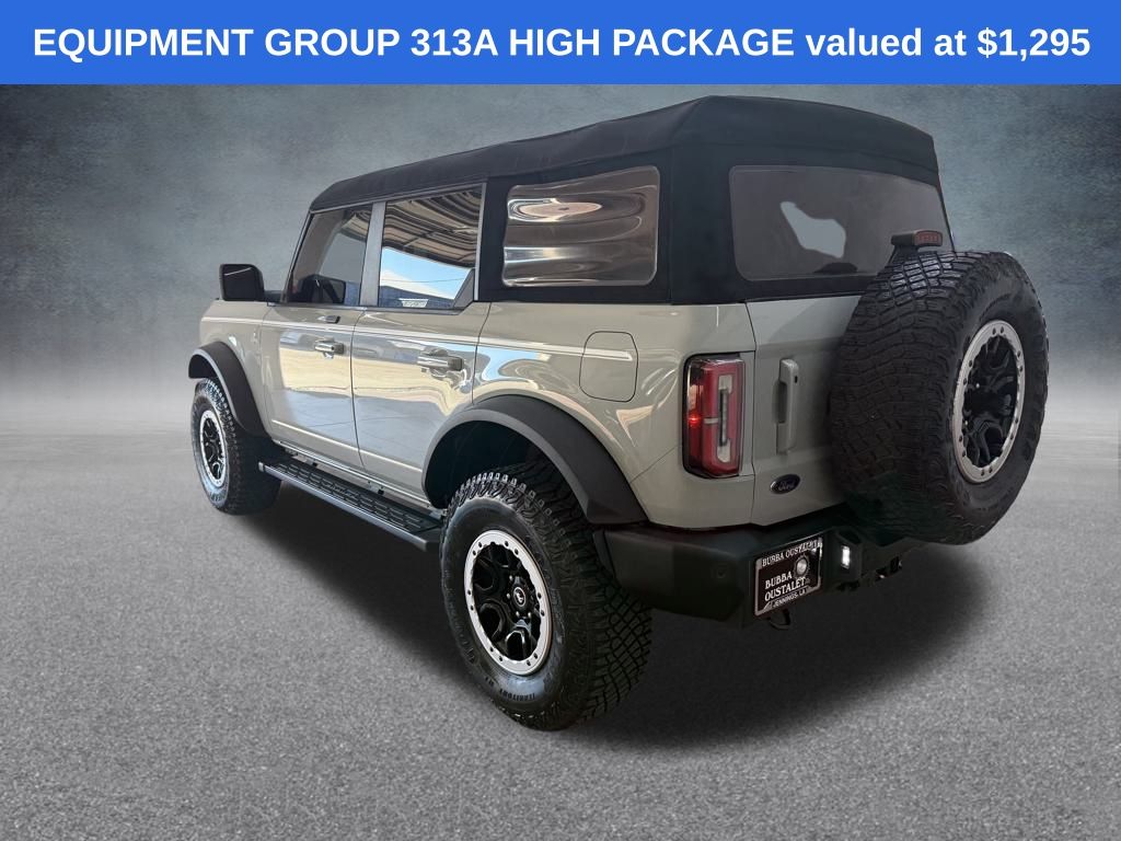 2021 Ford Bronco Outer Banks photo 3