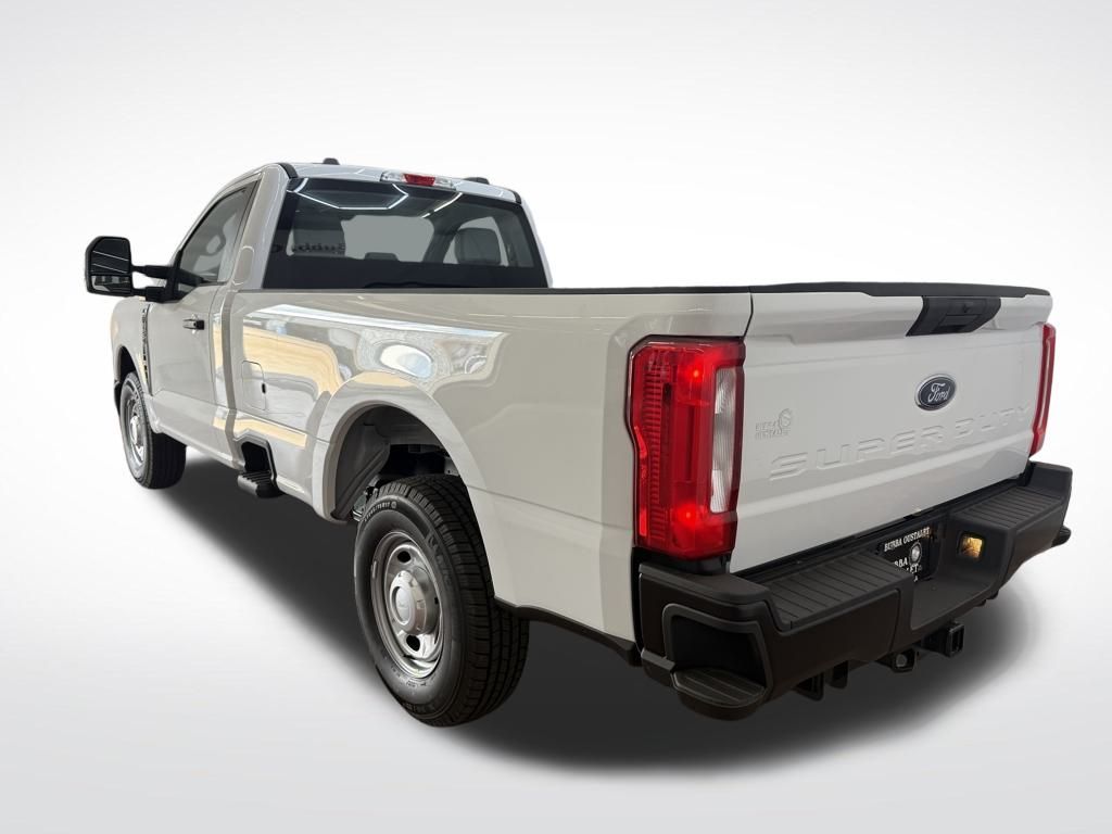 2026 Ford F-250 photo 3