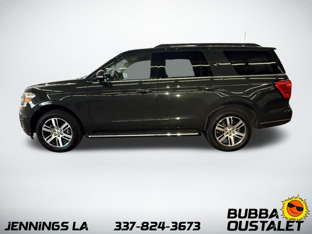 2022 Ford Expedition XLT's photo