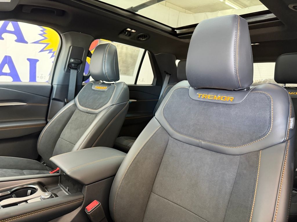 2026 Ford Explorer Tremor - Photo 9