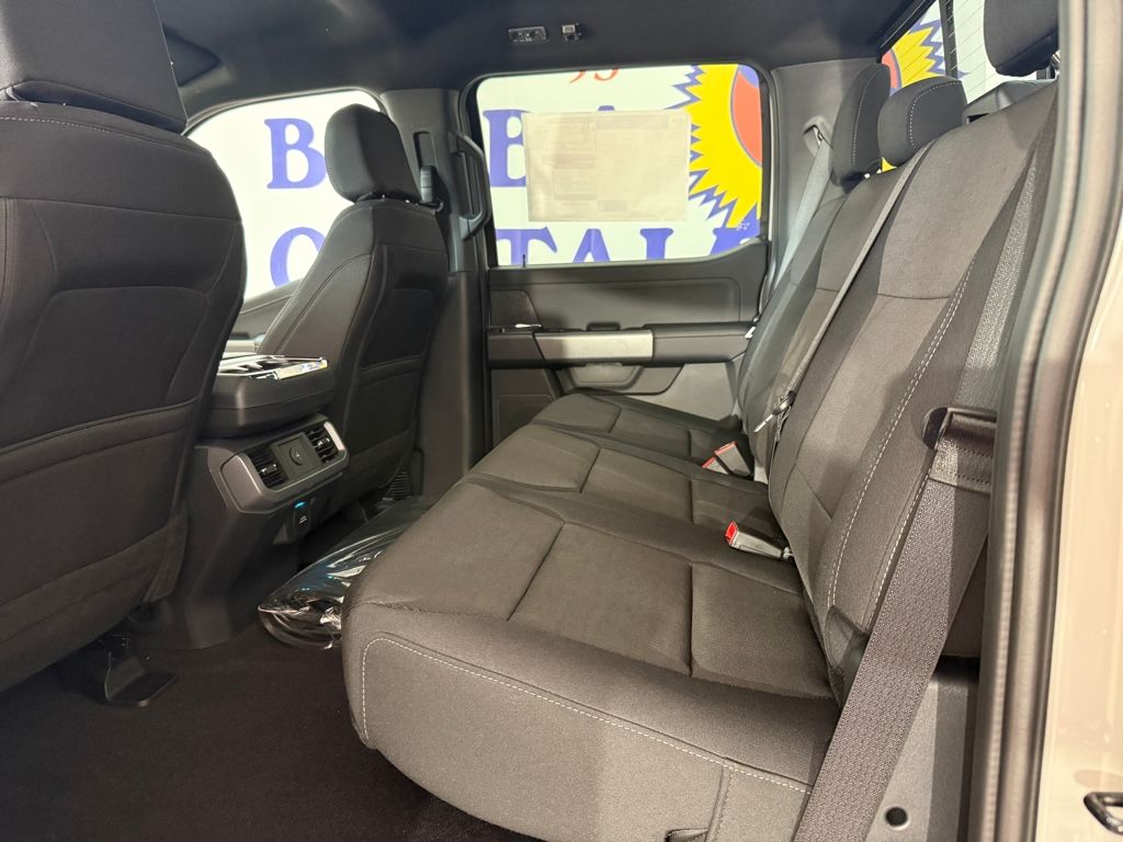 2026 Ford F-150 XLT - Photo 17