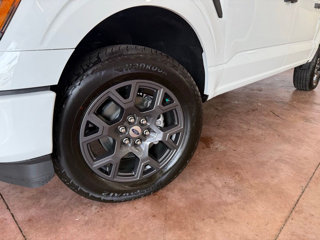 2026 Ford F-150 STX - Photo 18