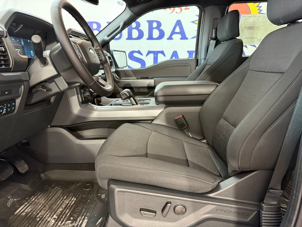 2026 Ford F-150 XLT - Photo 11