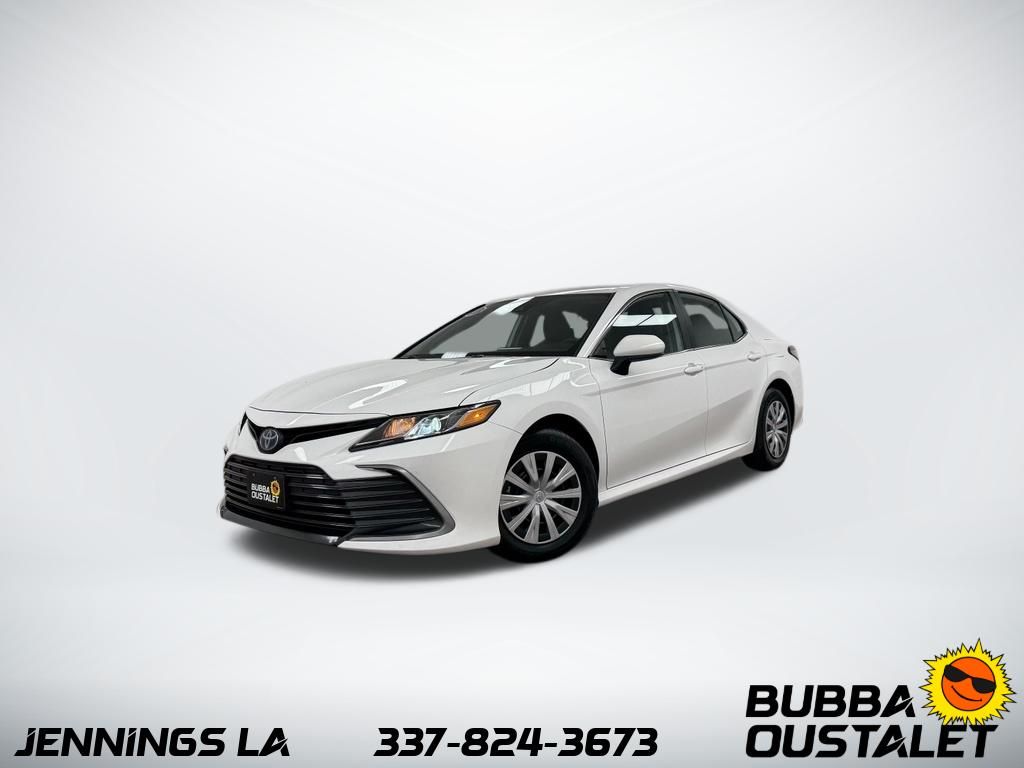 2024 Toyota Camry Hybrid LE
