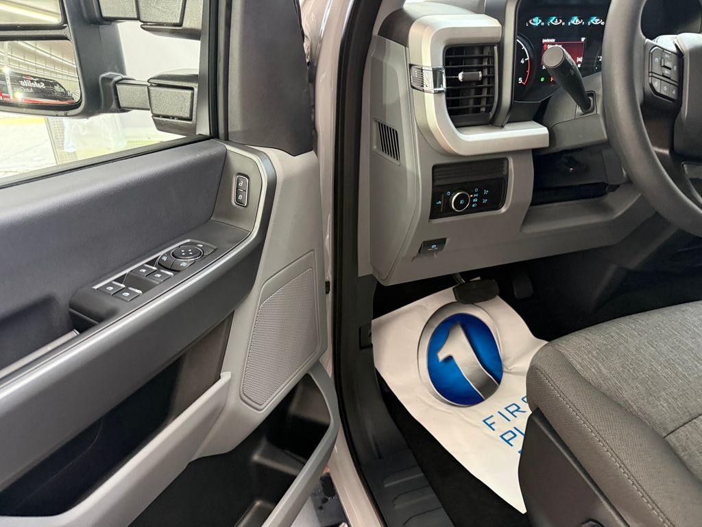 2026 Ford F-250 Super Duty XL - Photo 12