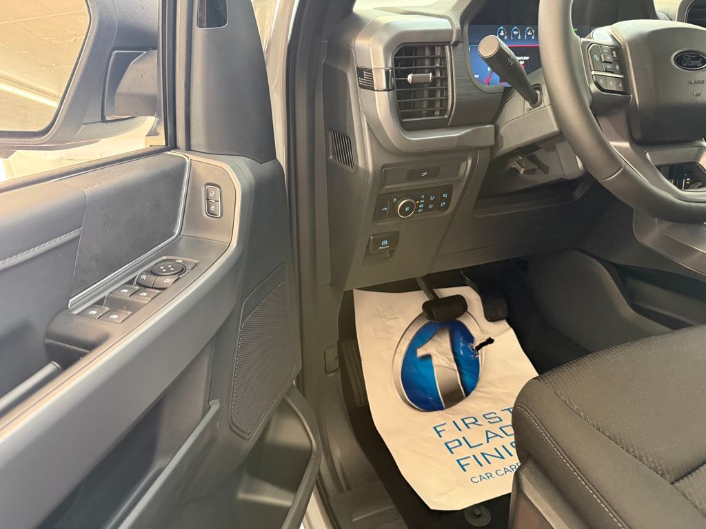 2026 Ford F-150 XLT - Photo 12