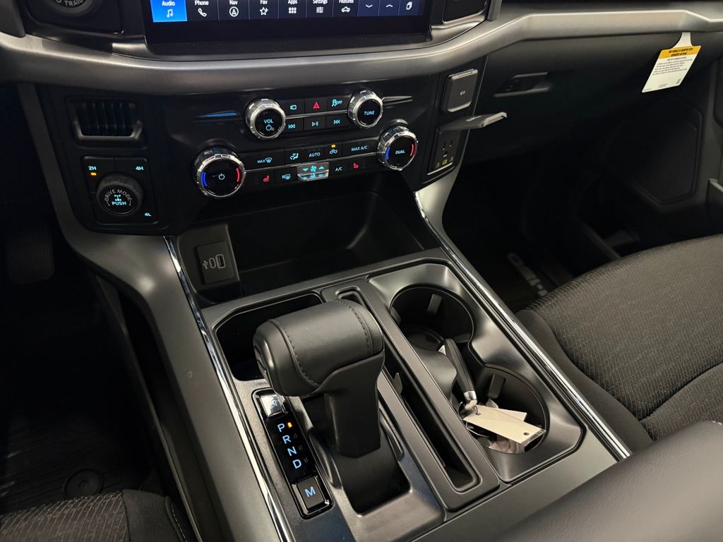 2026 Ford F-150 XLT - Photo 16