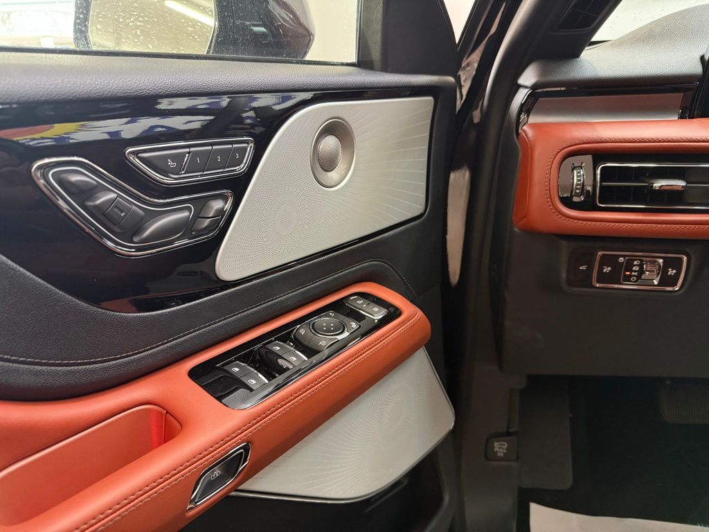 2026 Lincoln Aviator Reserve - Photo 12
