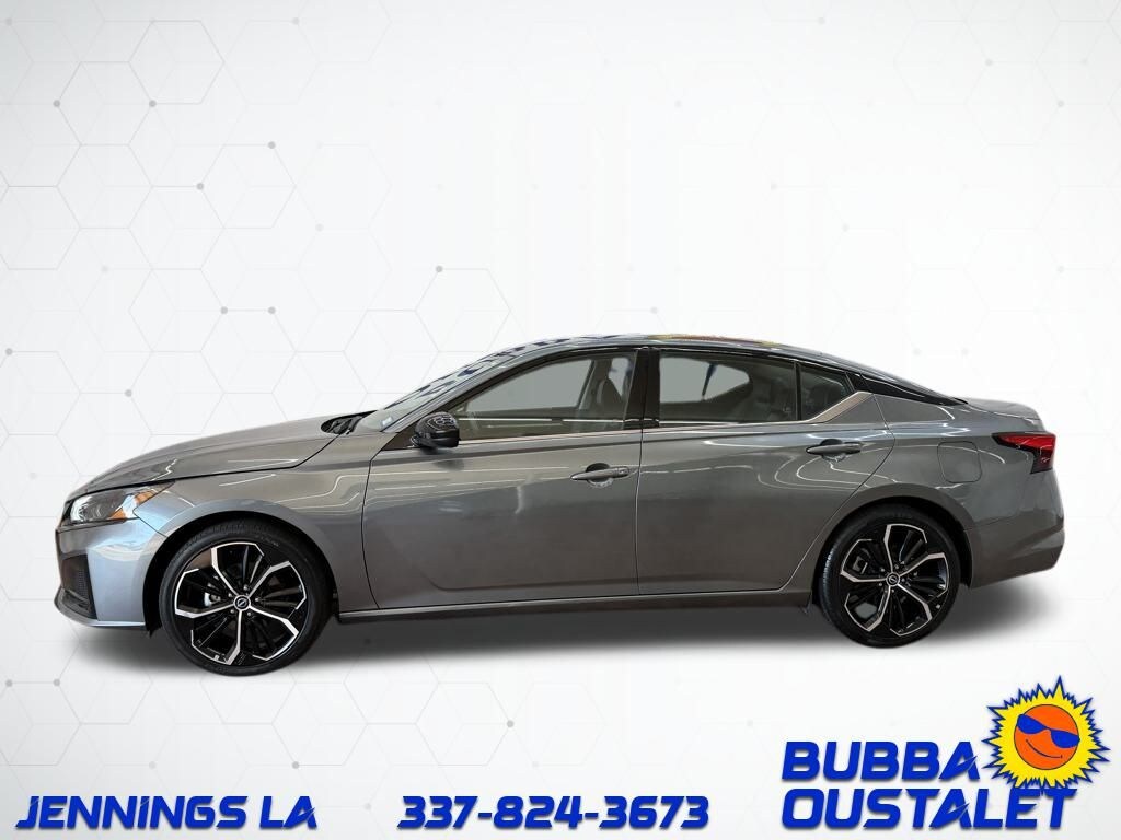 Used 2023 Nissan Altima 2.5 SR Sedan