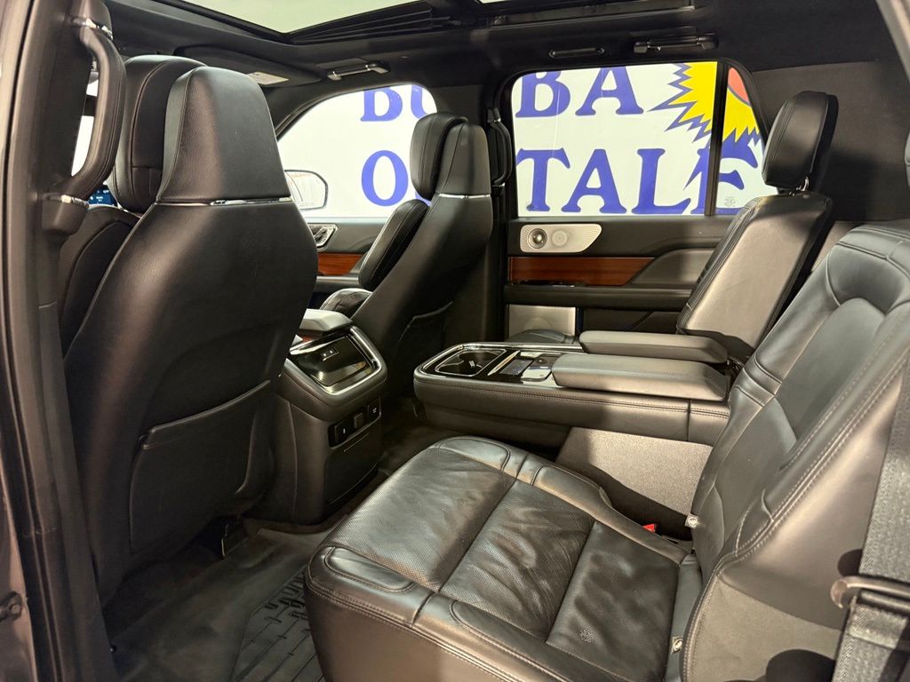 2022 Lincoln Navigator Reserve L - Photo 18