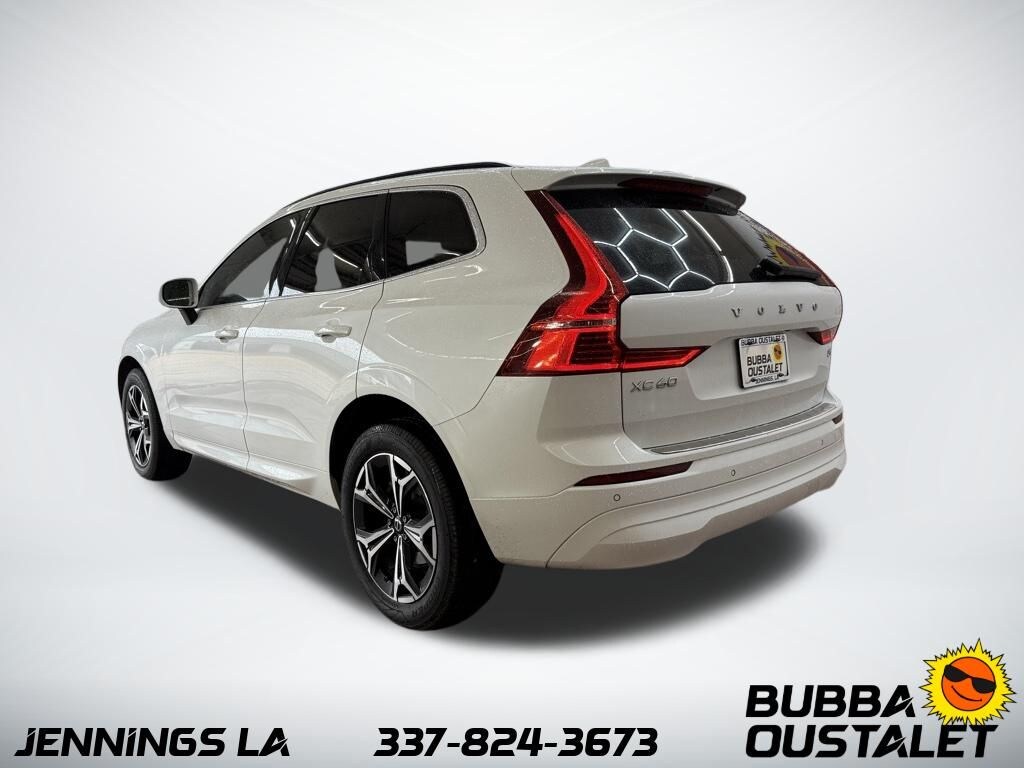Used 2022 Volvo XC60 B5 Momentum SUV