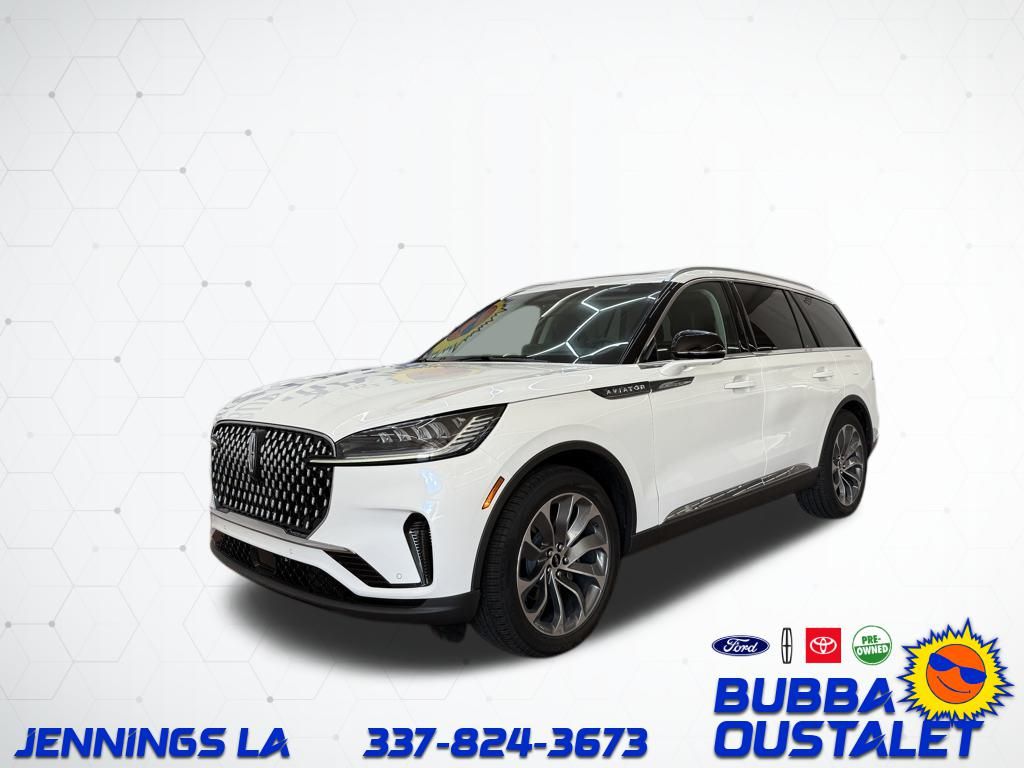 2025 Lincoln Aviator Reserve's photo