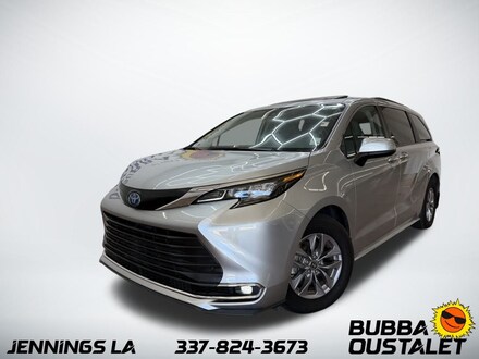 2024 Toyota Sienna XLE Minivan/Van