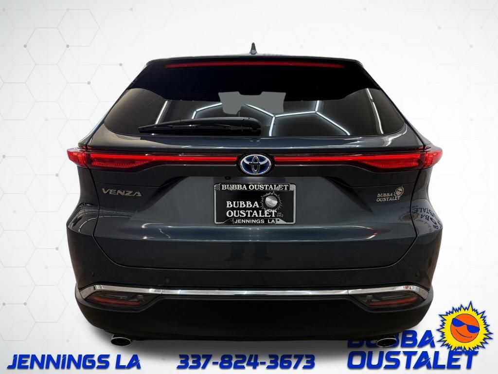 Used 2024 Toyota Venza XLE SUV