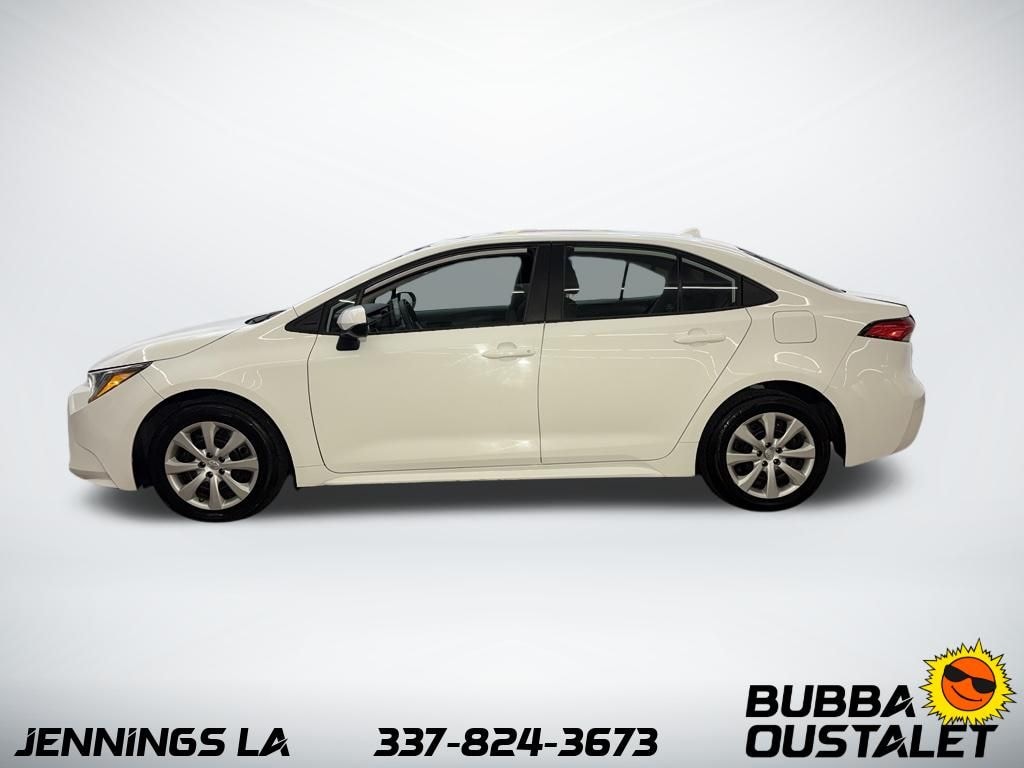 Used 2022 Toyota Corolla LE Sedan