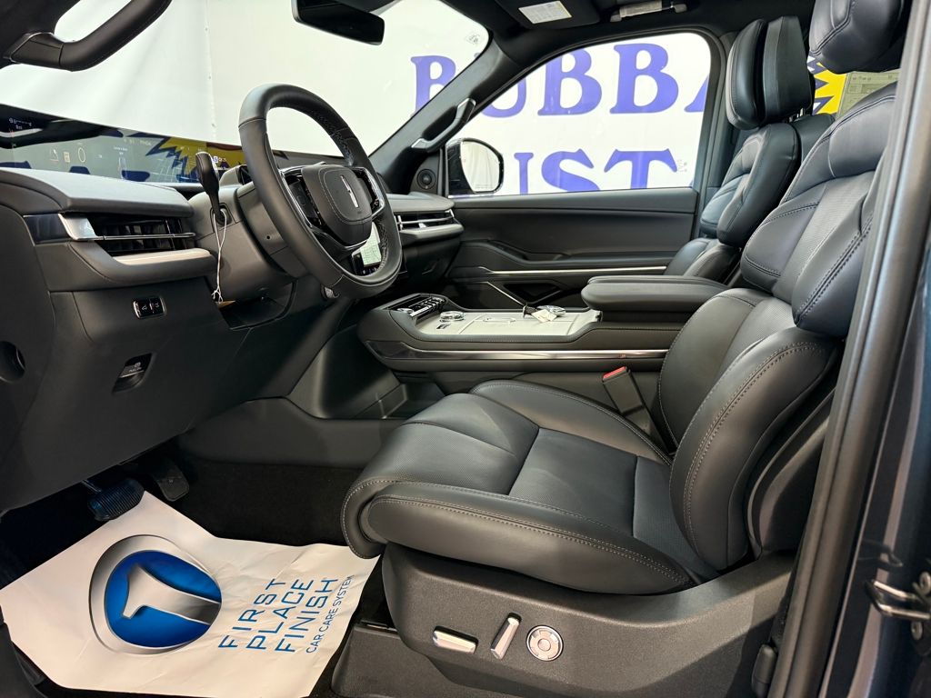 2026 Lincoln Navigator Reserve - Photo 10
