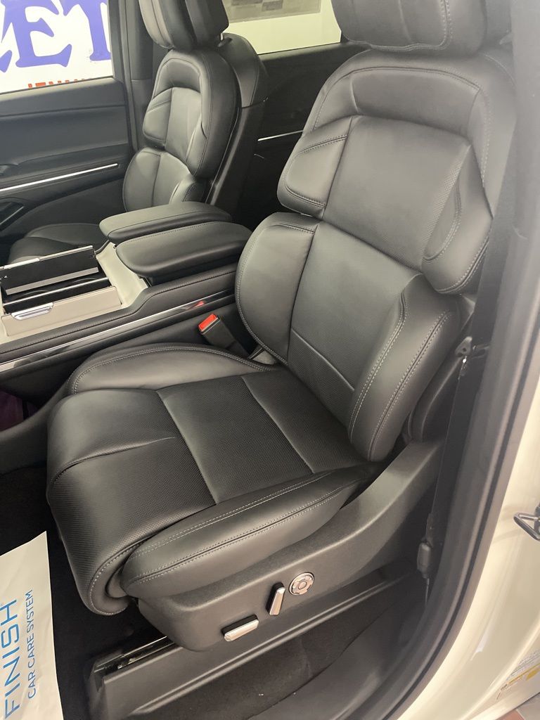 2026 Lincoln Navigator Reserve - Photo 10