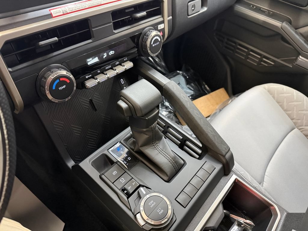 2026 Toyota Tacoma SR5 - Photo 16