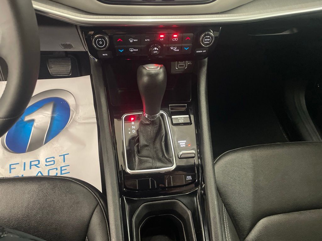 2025 Jeep Compass Limited - Photo 13