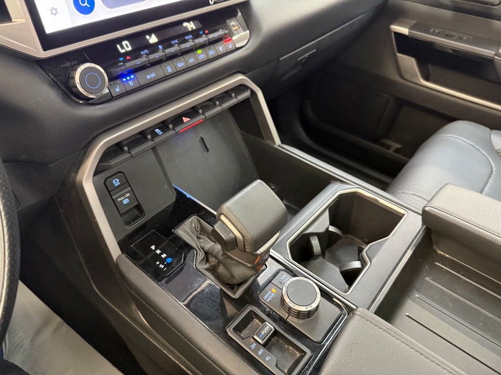 2022 Toyota Tundra Limited - Photo 14