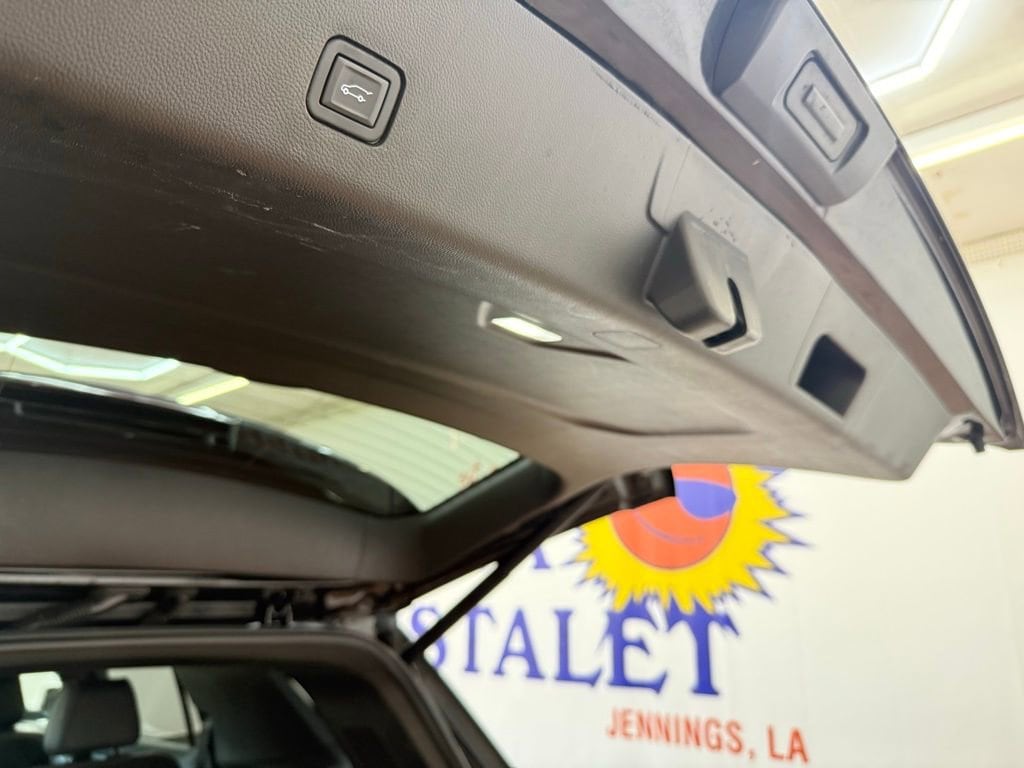 2022 Chevrolet Traverse RS - Photo 21
